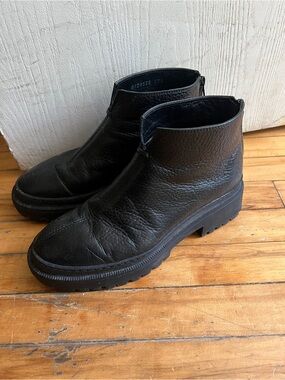 AGL ankle booties